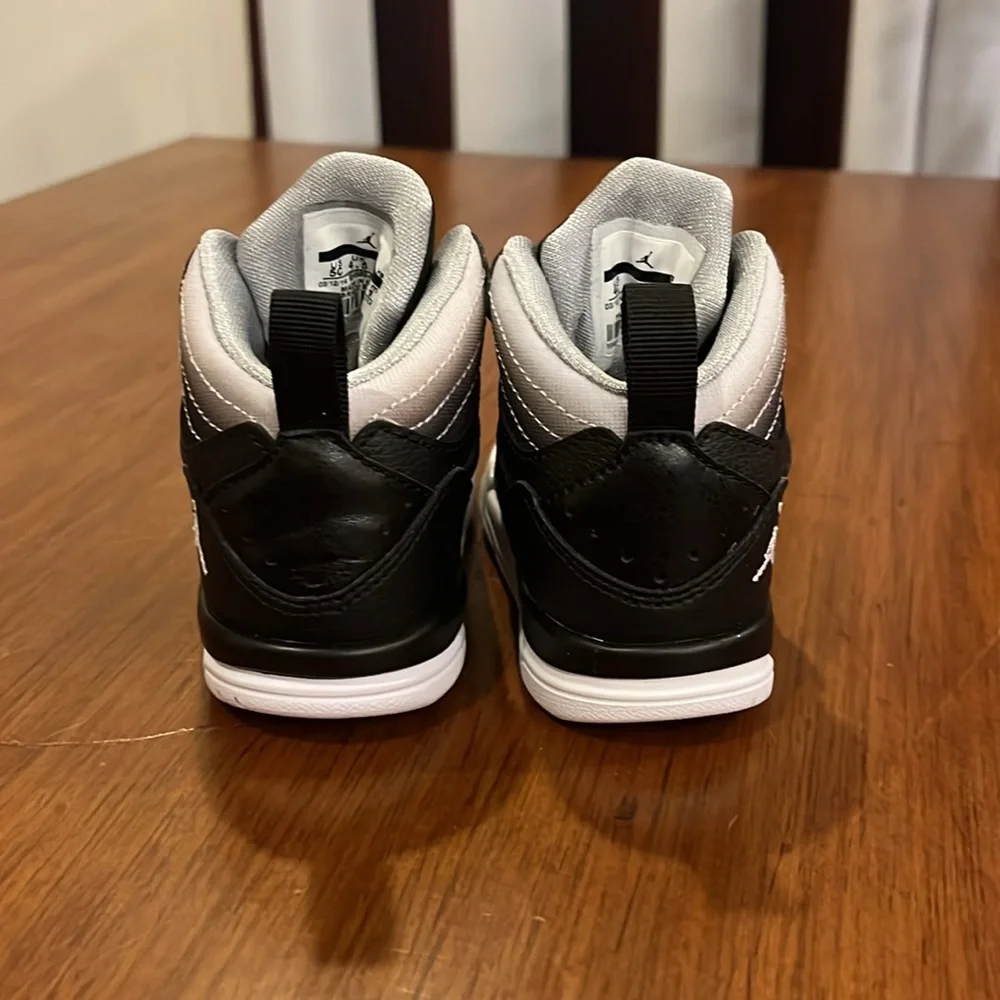 MISMATCHED Nike Jordan 97 BT Shoes Sneakers Left Size 5C Right Size 4C toddlers